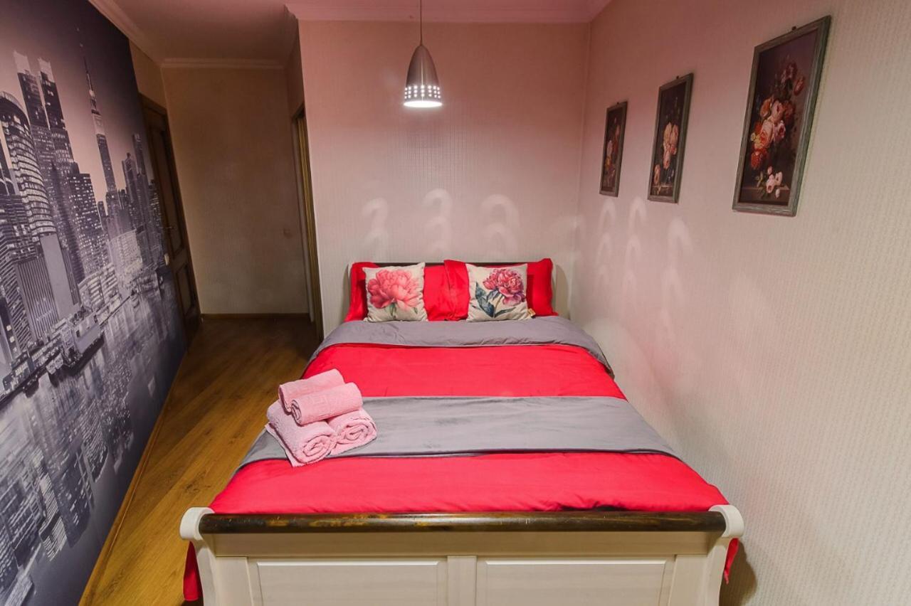 Apartmán Золотой Квадрат Шевченко 75 Almaty Exteriér fotografie