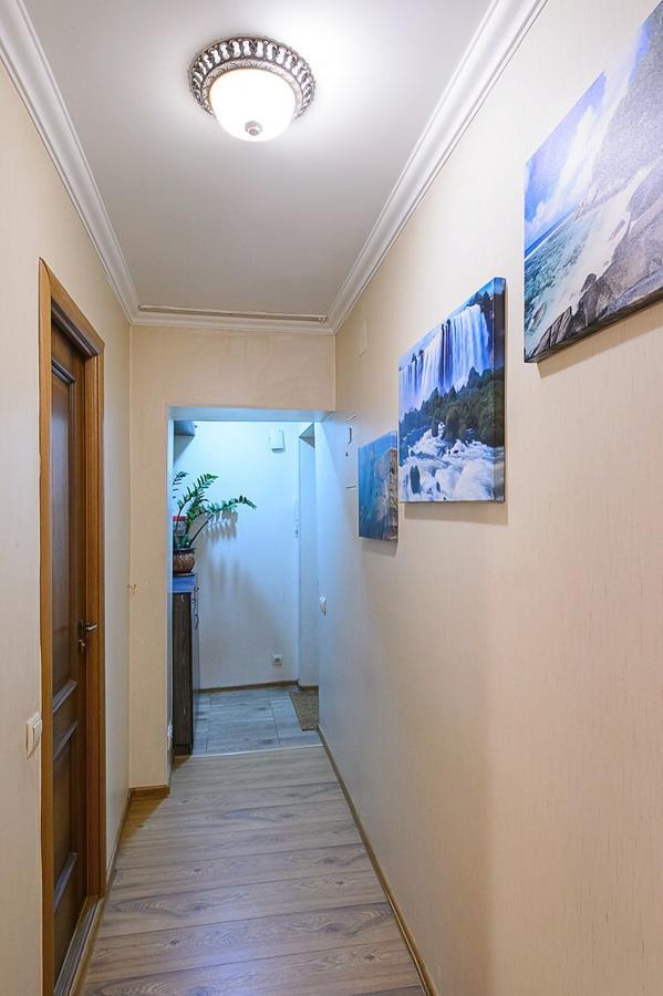 Apartmán Золотой Квадрат Шевченко 75 Almaty Exteriér fotografie